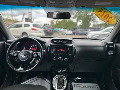 2015 Kia Soul +