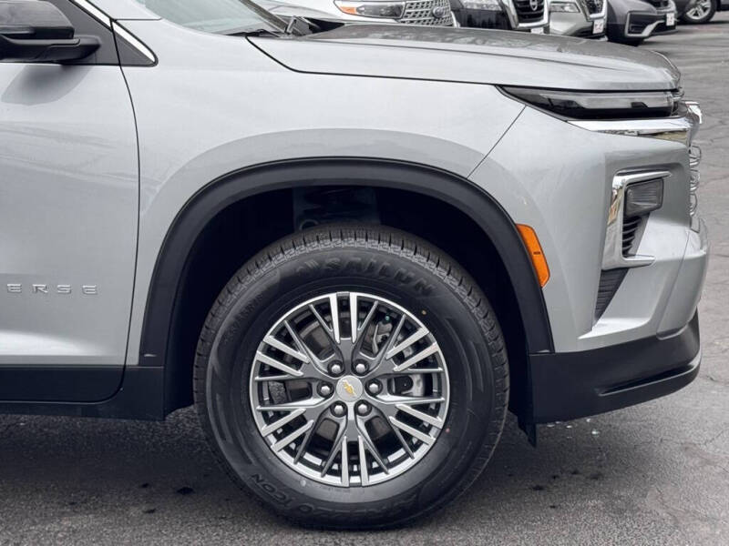 2024 Chevrolet Traverse LT