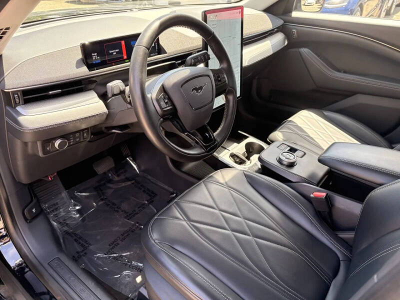 2021 Ford Mustang Mach-E Select