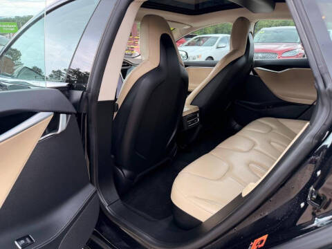 2015 Tesla Model S
