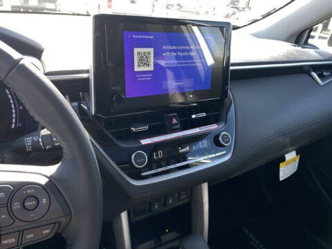 2025 Toyota Corolla Cross XLE