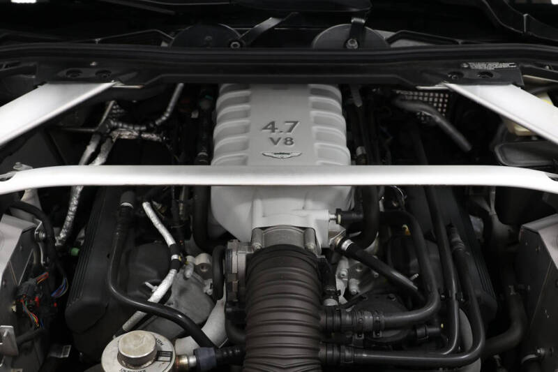 2012 Aston Martin V8 Vantage Roadster