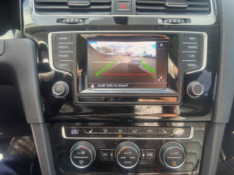 2015 Volkswagen Golf TSI SEL