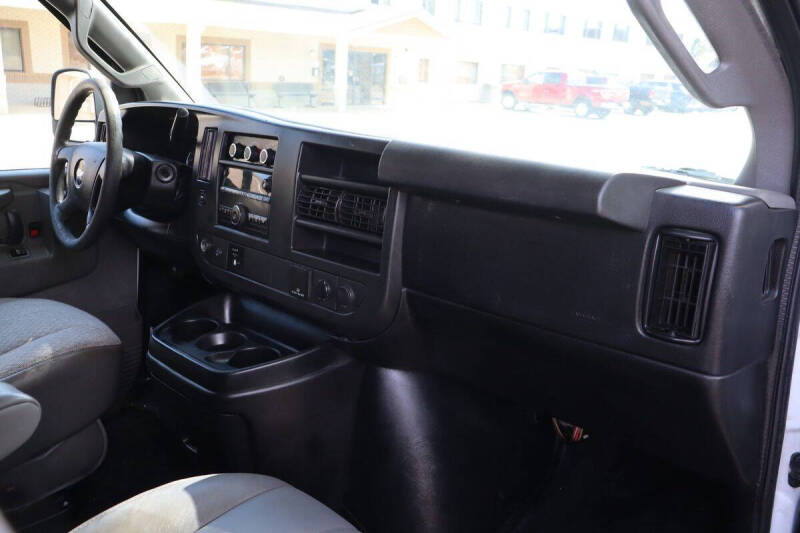 2017 Chevrolet Express LT 3500