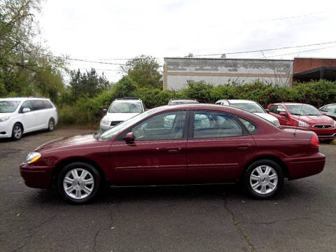 2005 Ford Taurus SEL