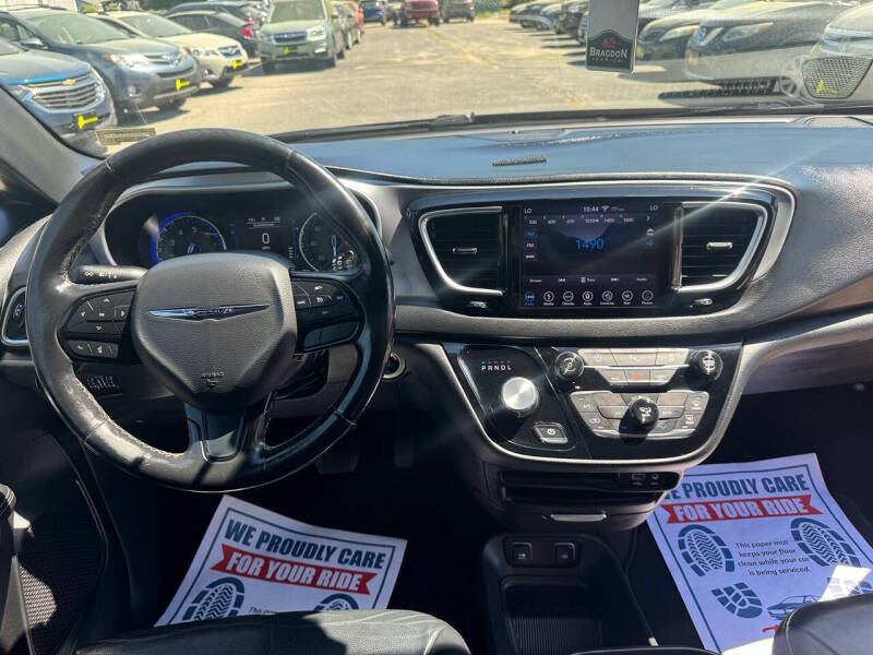 2019 Chrysler Pacifica Touring L