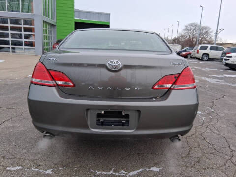 2005 Toyota Avalon Limited