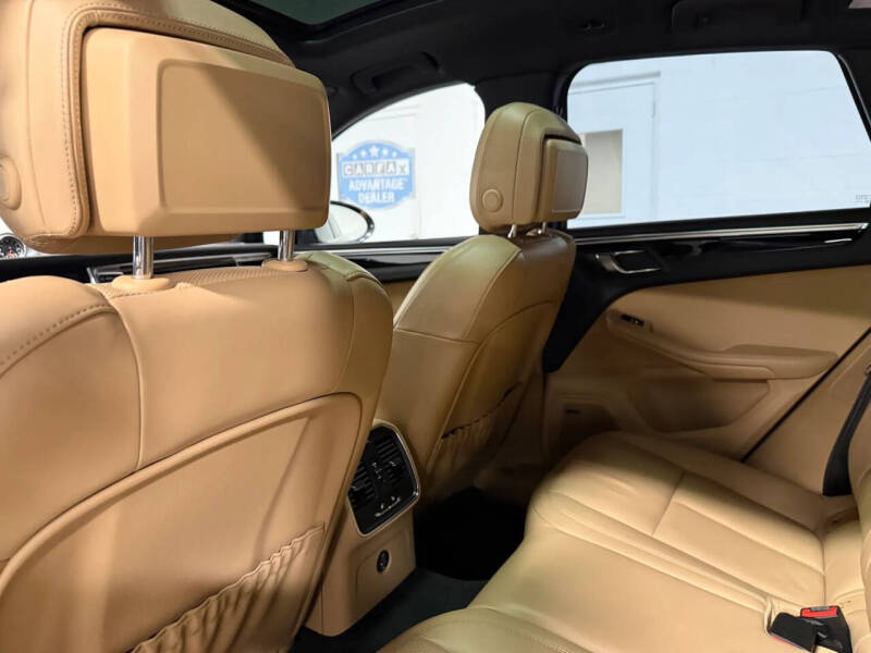 2018 Porsche Macan S