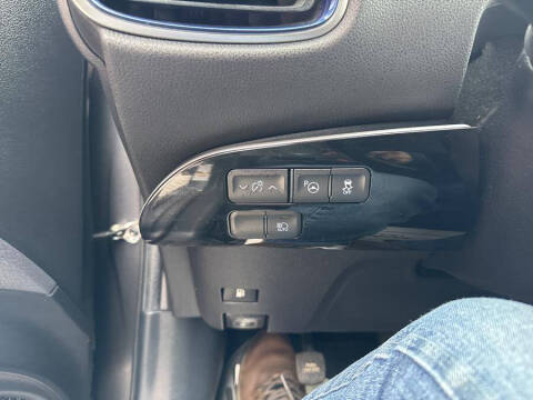 2017 Toyota Prius Four Touring