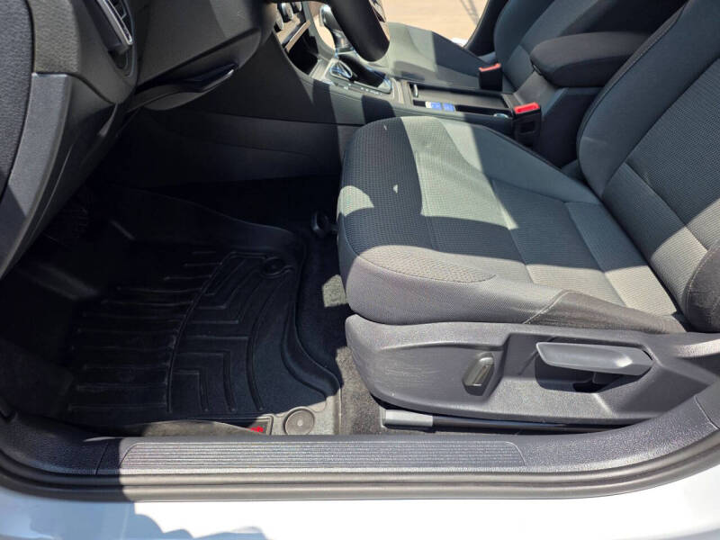 2019 Volkswagen e-Golf SE