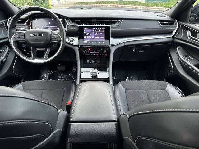 2022 Jeep Grand Cherokee Altitude