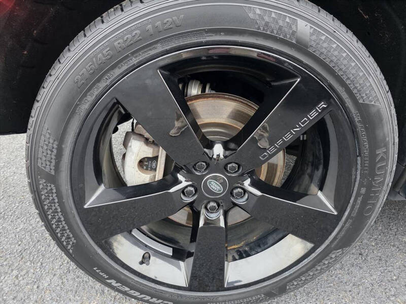 2023 Land Rover Defender 110 X-Dynamic SE