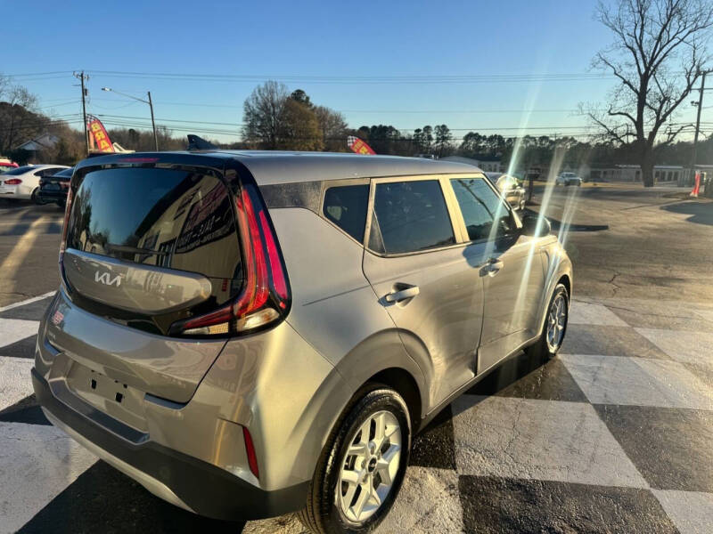 2023 Kia Soul LX