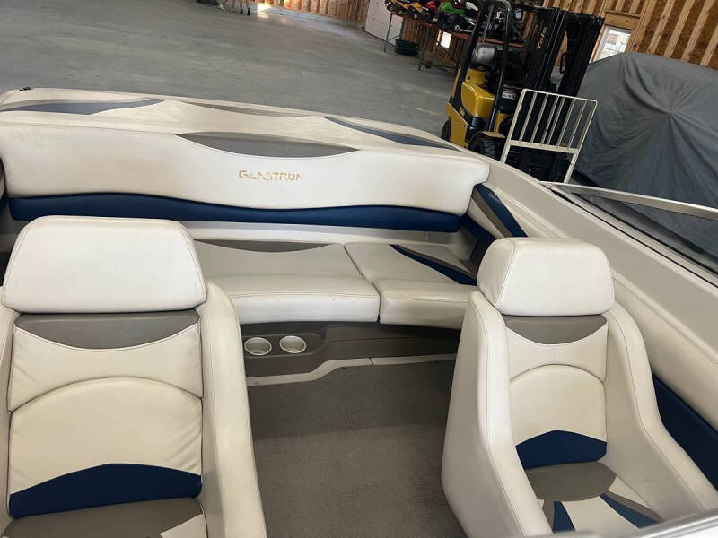 2002 Glastron GX185
