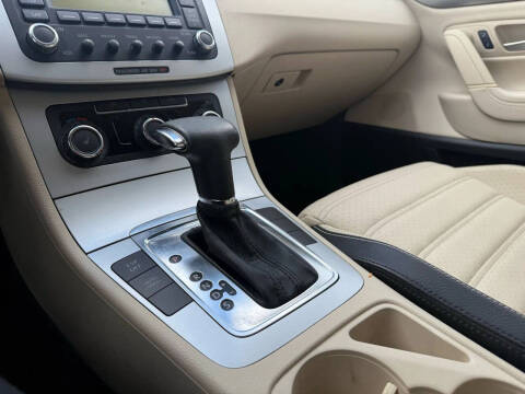 2009 Volkswagen CC Sport