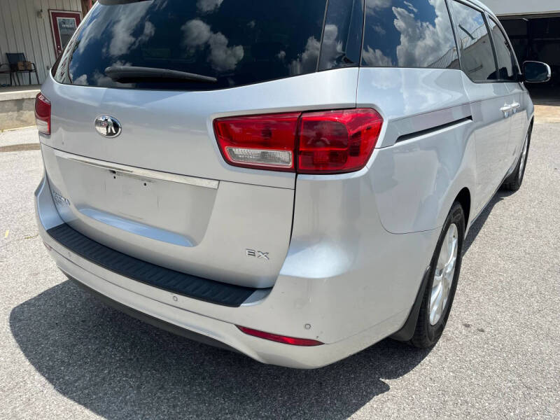 2017 Kia Sedona