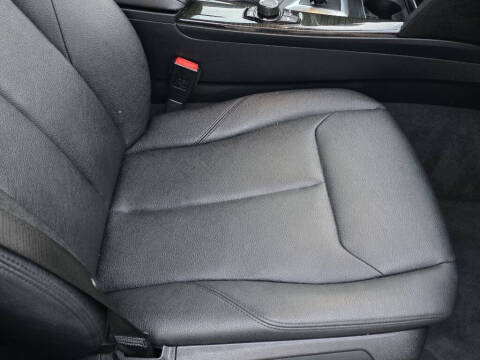 2018 BMW 3 Series 320i