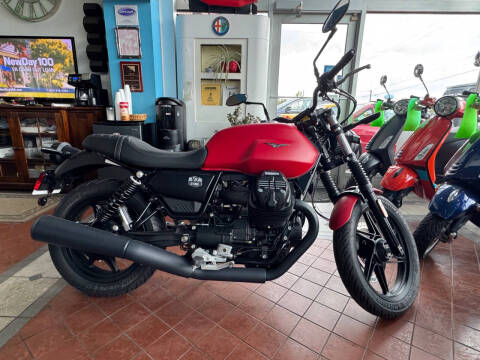 2024 Moto Guzzi V7 Stone