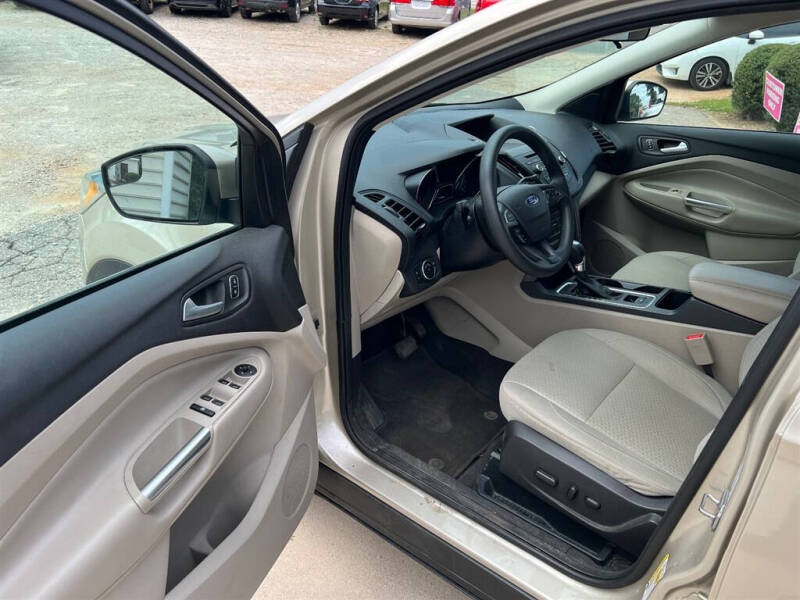 2017 Ford Escape SE