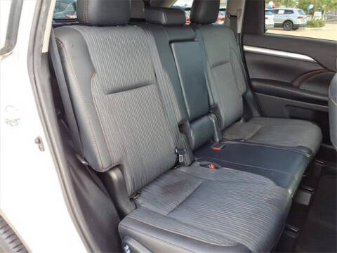 2019 Toyota Highlander LE Plus