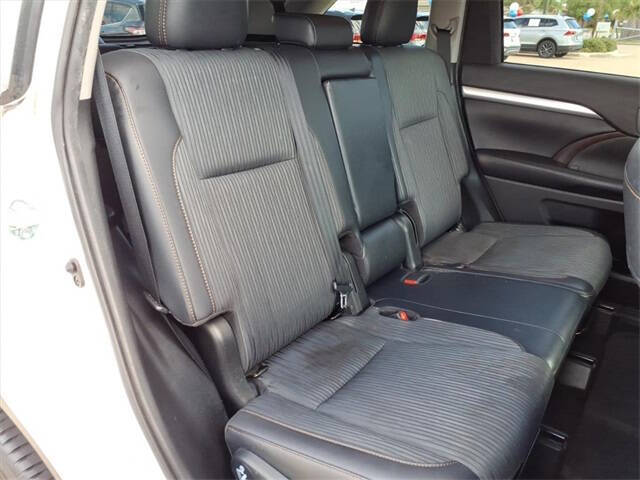 2019 Toyota Highlander LE Plus