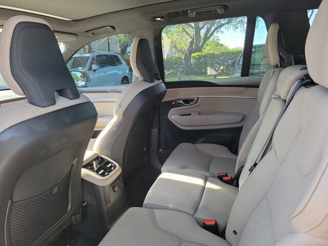 2025 Volvo XC90 T8 Plus Bright Theme 7P