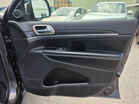 2017 Jeep Grand Cherokee