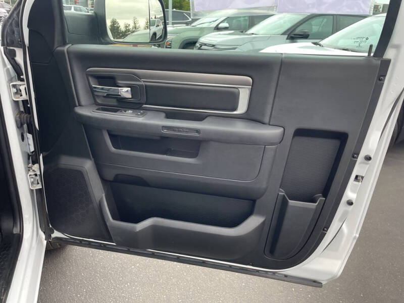 2021 RAM 1500 Classic Tradesman