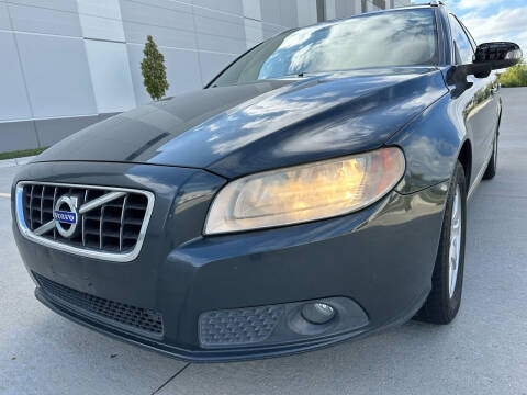 2010 Volvo V70 for sale at ELMHURST  CAR CENTER in Elmhurst IL