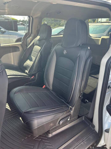 2016 Dodge Grand Caravan SXT