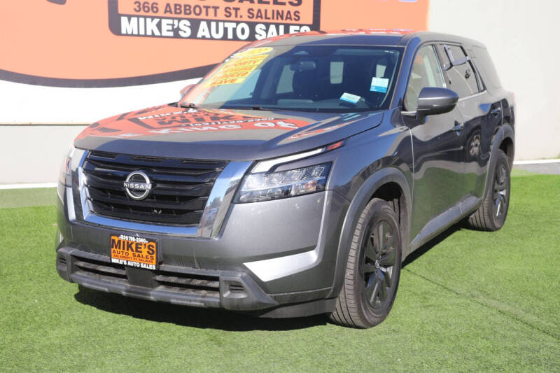 2022 Nissan Pathfinder S