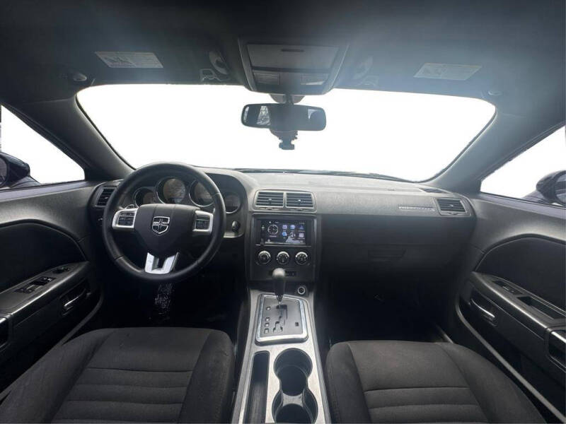2013 Dodge Challenger SXT