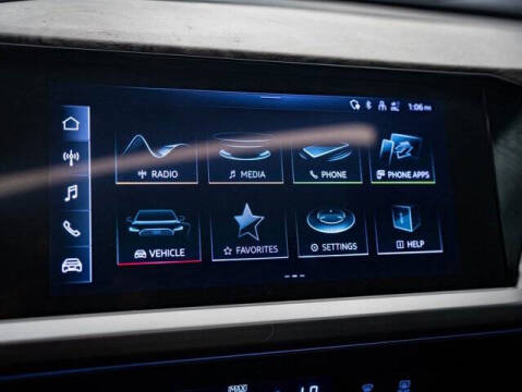 2022 Audi Q4 e-tron quattro Premium 50