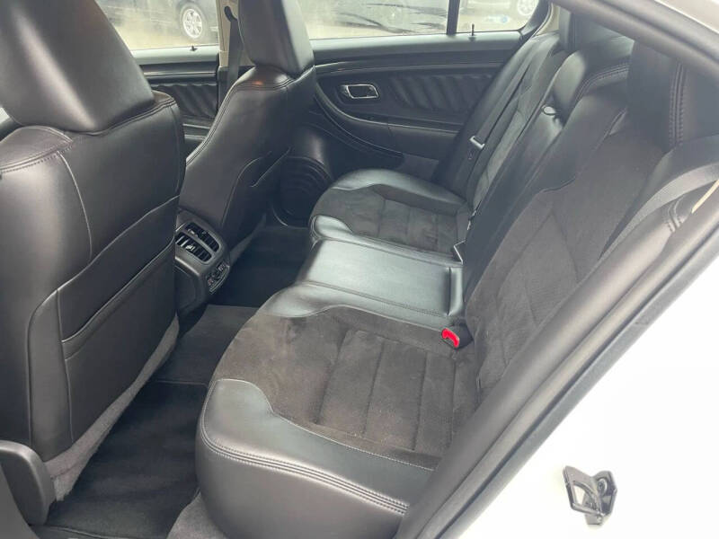 2011 Ford Taurus SHO