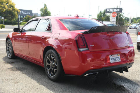 2016 Chrysler 300 S
