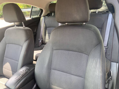 2017 Chevrolet Cruze LS Auto