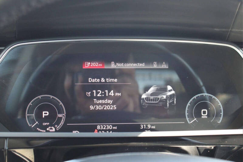 2019 Audi e-tron quattro Prestige