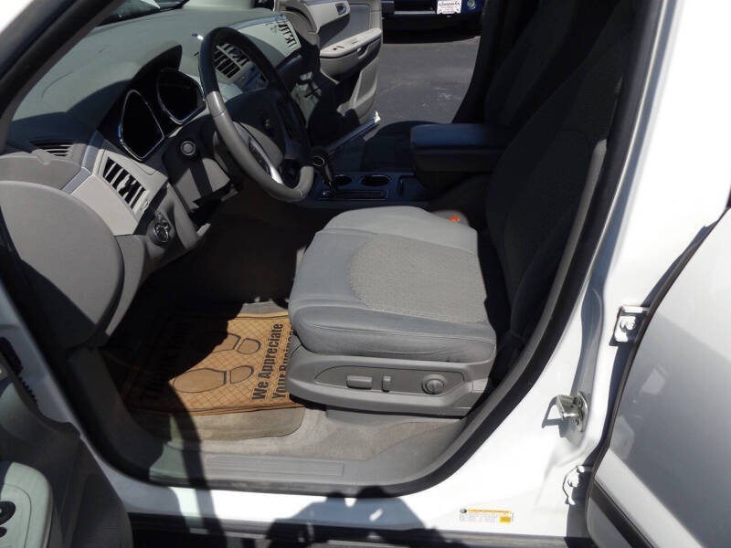 2012 Chevrolet Traverse LS