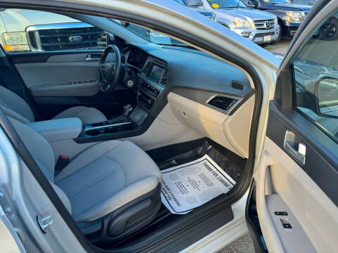 2016 Hyundai Sonata SE