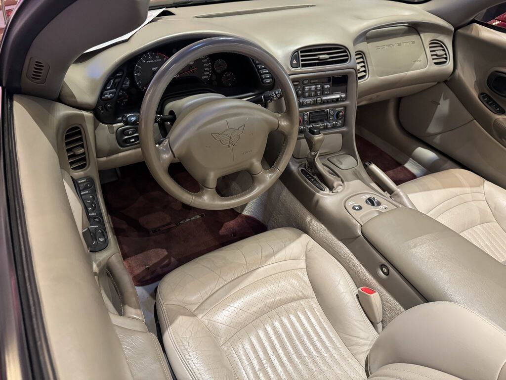 2003 Chevrolet Corvette 11