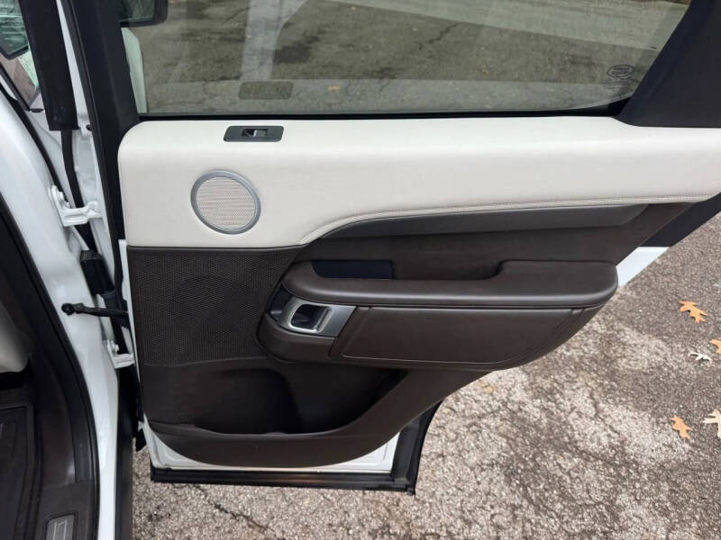 2017 Land Rover Discovery HSE Luxury