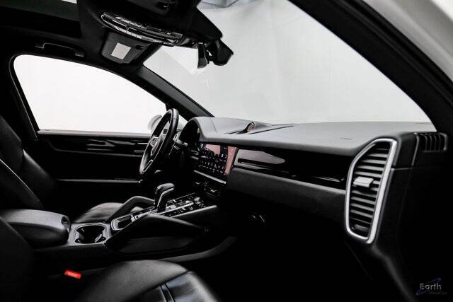 2023 Porsche Cayenne