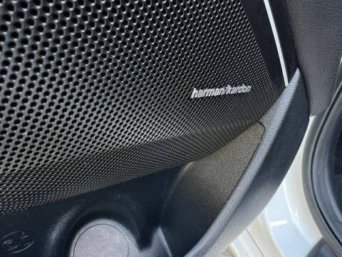 2017 Kia Cadenza Premium