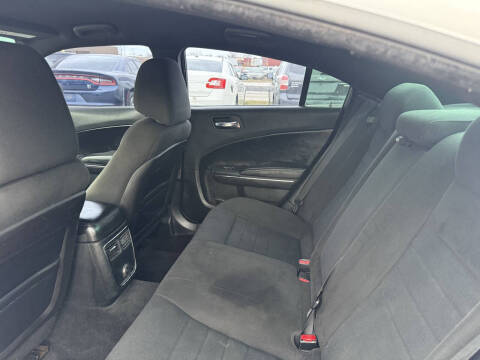 2013 Dodge Charger SE