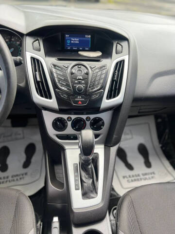 2014 Ford Focus SE