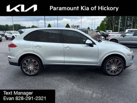 2017 Porsche Cayenne Platinum Edition