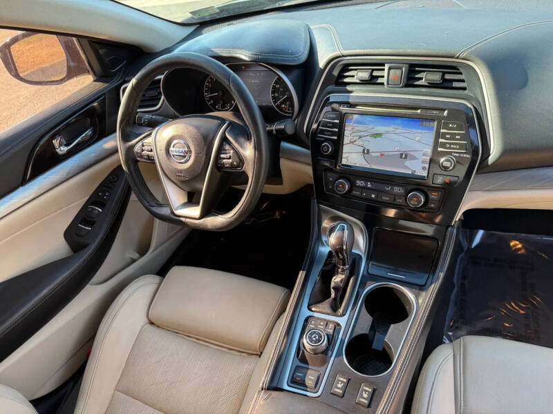 2016 Nissan Maxima