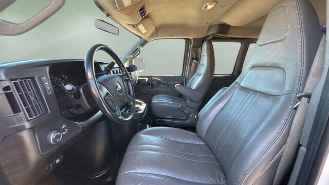 2023 Chevrolet Express LS 3500