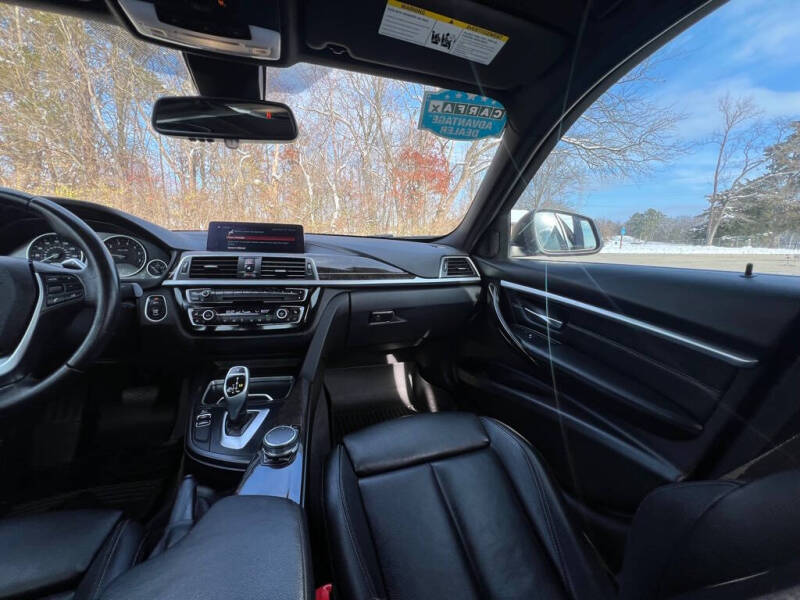 2018 BMW 3 Series 330i xDrive