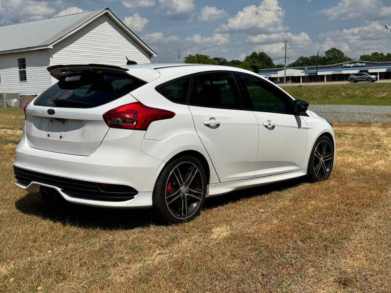 2016 Ford Focus ST